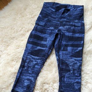 Lululemon blue printed leggings, size 4